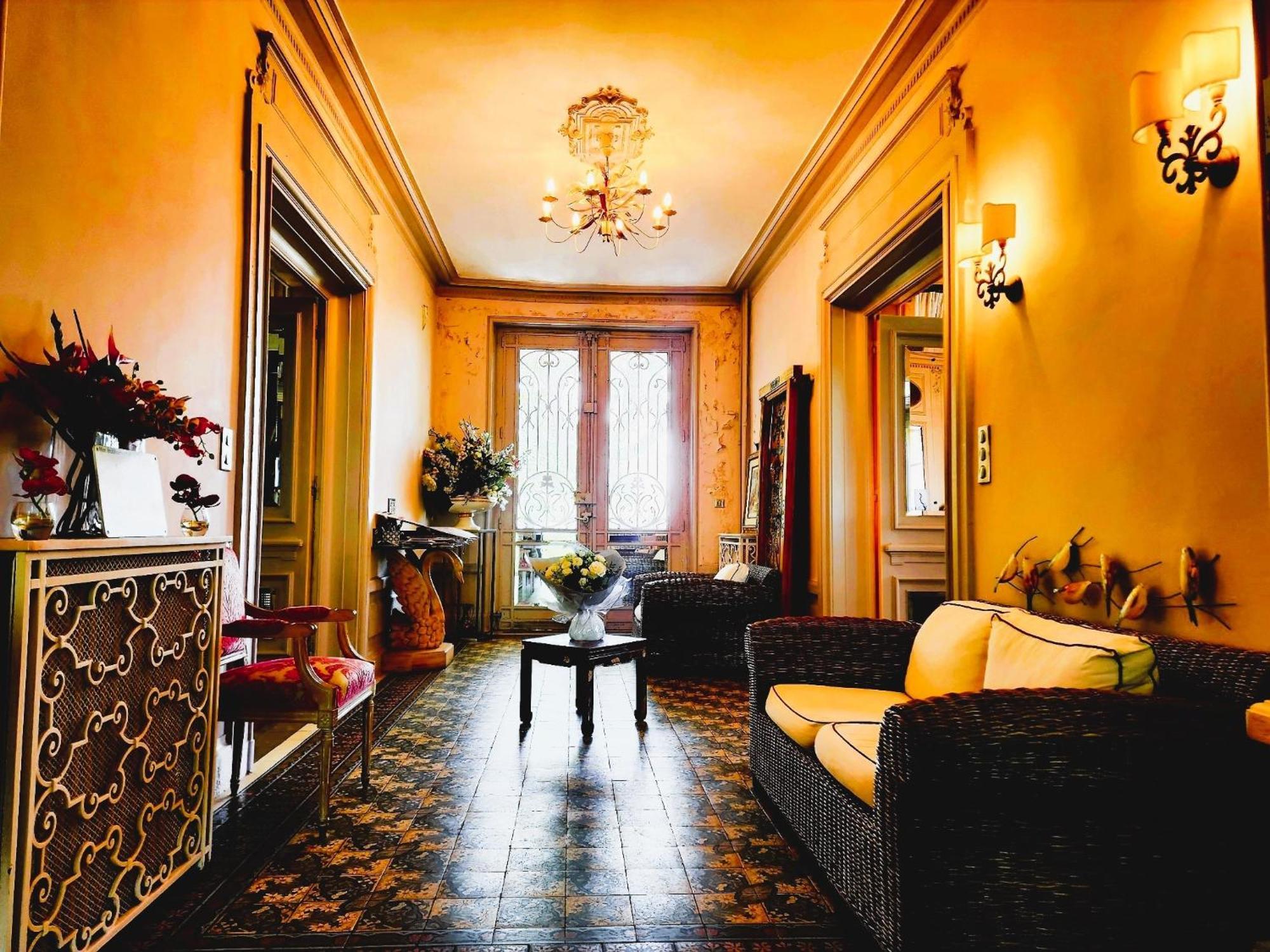 Villa Castel Maison-Table D'Hotes & Jardin-Refuge De Biodiversite Rillieux-la-Pape エクステリア 写真