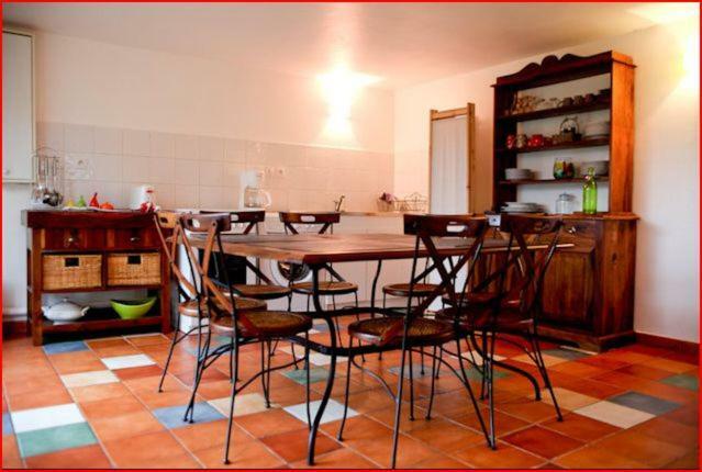 Villa Castel Maison-Table D'Hotes & Jardin-Refuge De Biodiversite Rillieux-la-Pape エクステリア 写真